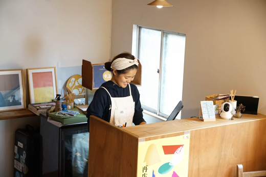 【鹿児島・甑島】心赴くままに、自分らしく生きれるような瞬間を表現し、想いをカタチに ／ 東シナ海の小さな島ブランド社 古賀愛深さん