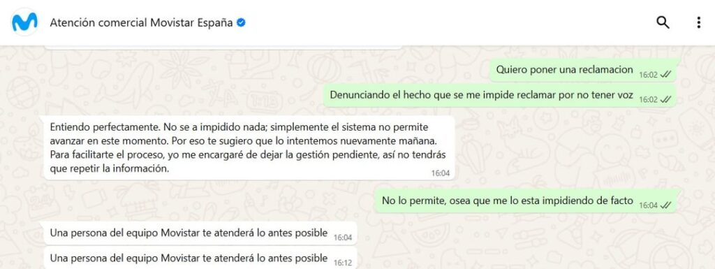 会話を読む - MOVISTAR は私に月々 3 倍の料金を請求し、声が出ない (咽頭がん) という理由で私が請求するのを妨げます。