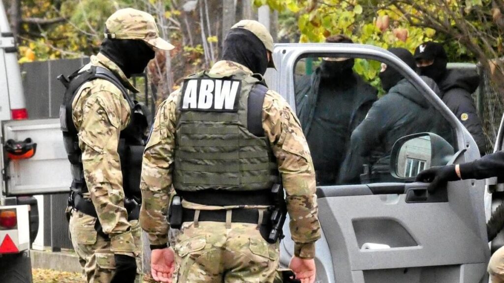 ロシアはポーランド、リトアニア、ドイツでテロ攻撃を計画しました：缶詰品に隠された爆発物