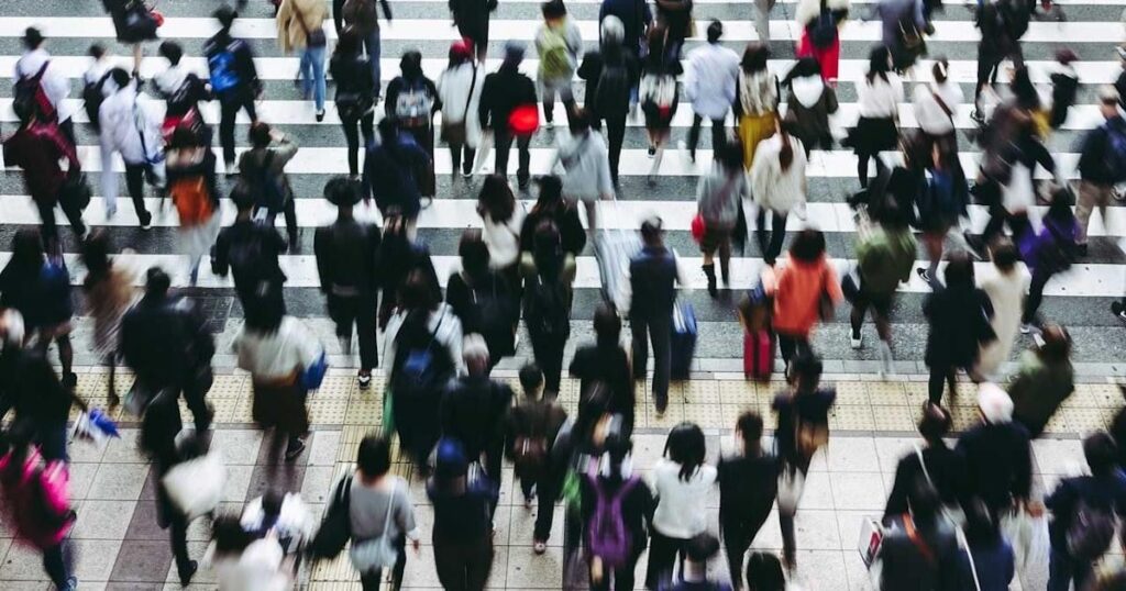中流消滅、7人に1人が「最下層」 格差データが示す日本企業の罪 ― 企業の分配、人件費を軽視