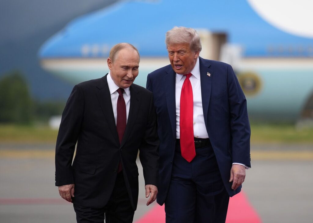 米ロ首脳再び会談へ、トランプ氏「2週間以内」－ウクライナ停戦探る - Bloomberg