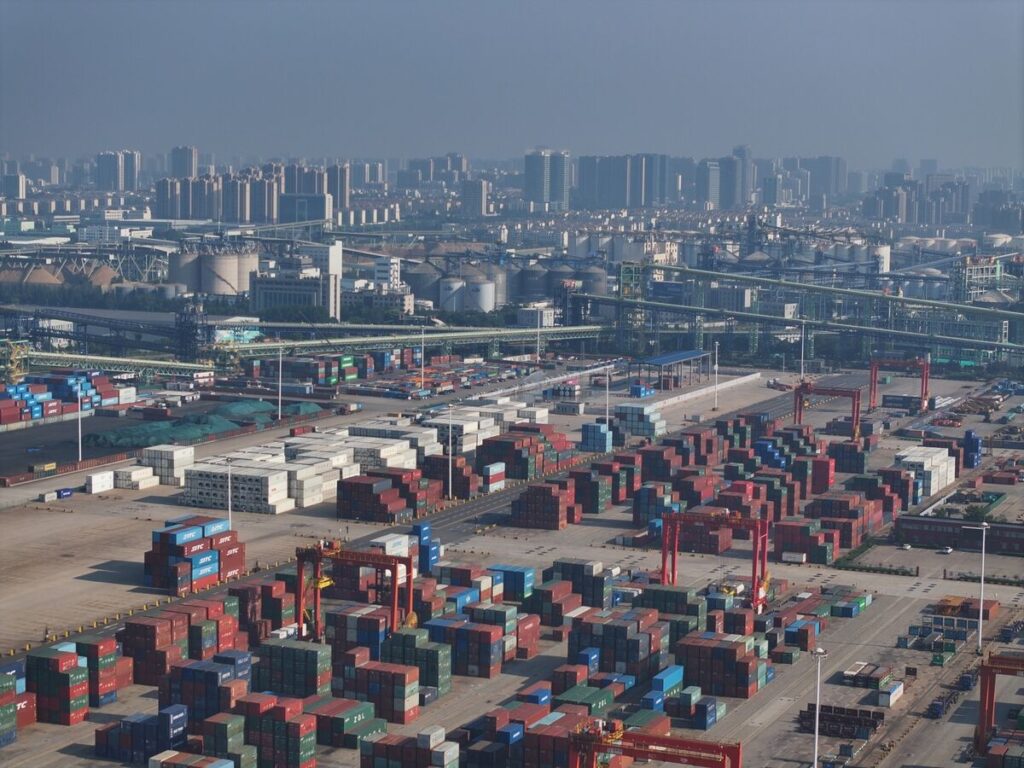 米財務省、イラン産原油で企業など制裁対象－中国の輸入ターミナルも - Bloomberg