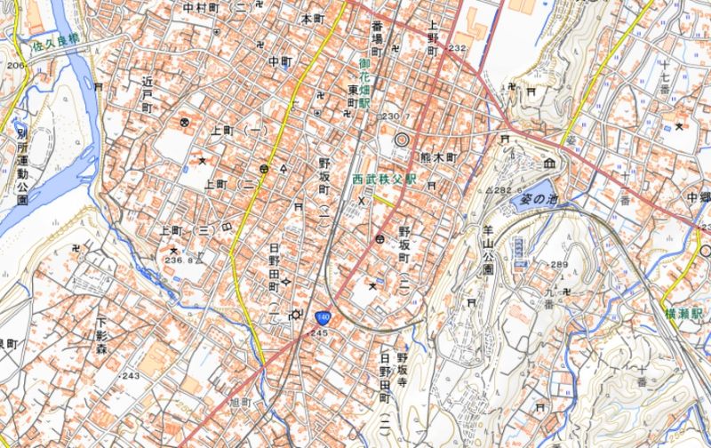 秩父市日野田町2丁目の位置（地図の中央下）＝国土地理院HPから