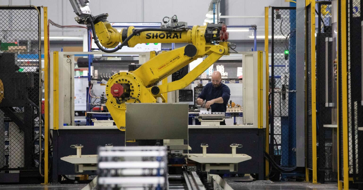 カナダ製造業ＰＭＩ、9月は47.7　8カ月連続で節目割れ | ロイター