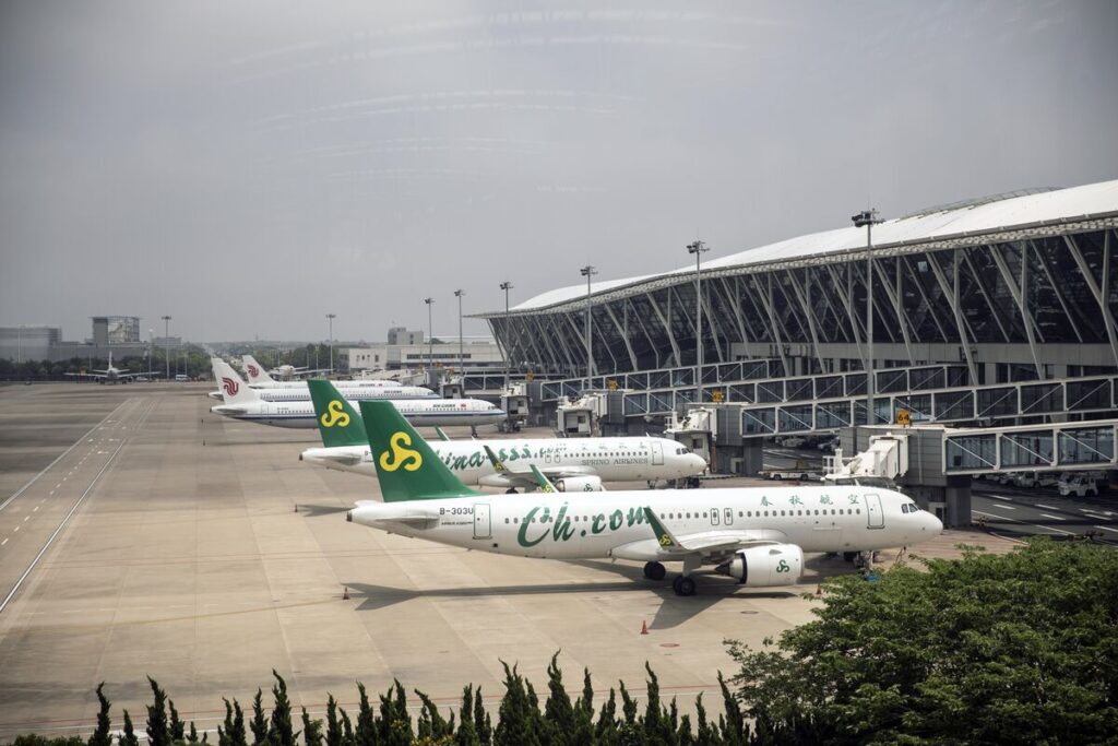 中国の春秋航空、香港での重複上場を検討－日本法人は日航傘下 - Bloomberg