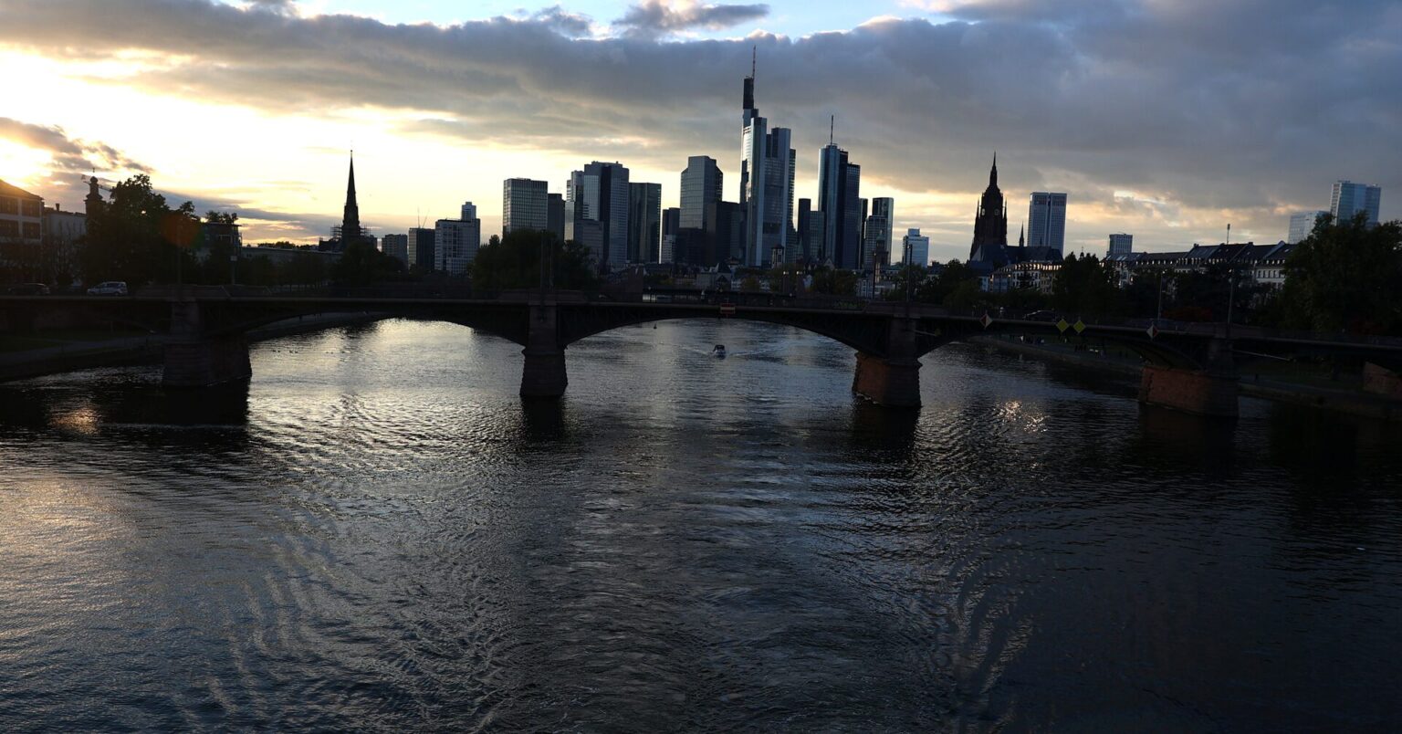 ドイツの債務、2029年に対ＧＤＰ比80%超へ＝財政監視機関 | ロイター