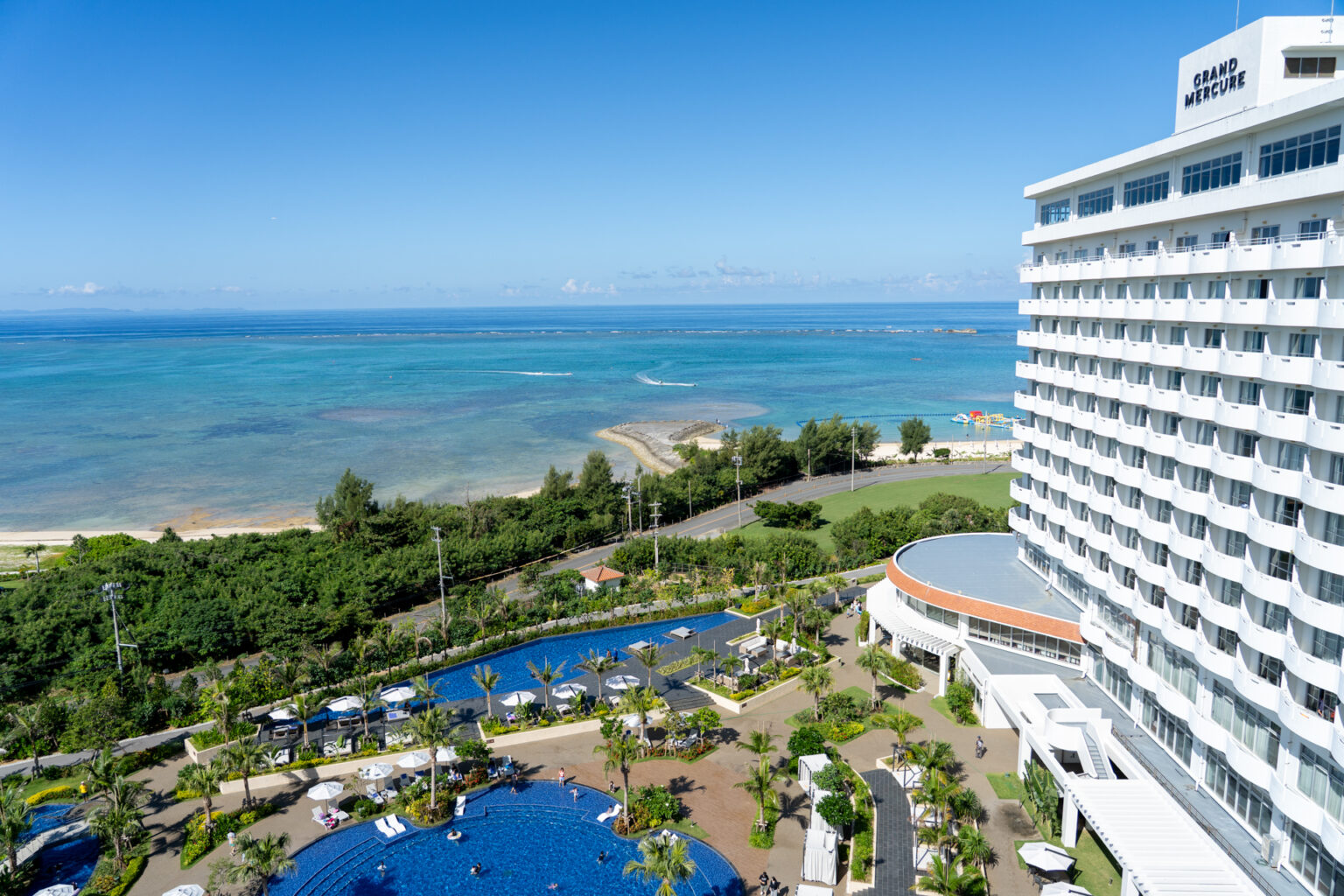 宿泊・食事・お酒まで全部コミコミの「グランドメルキュール沖縄残波岬リゾート」滞在記。今夏オープン「エグゼクティブラウンジ」が素敵だった！ - トラベル Watch