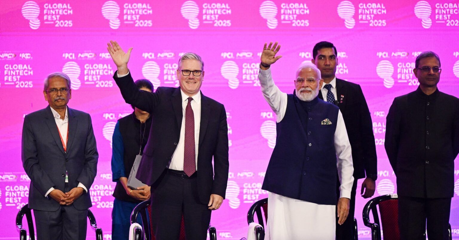 英・インド首相、自由貿易協定を歓迎　印陸軍へミサイル供給も | ロイター