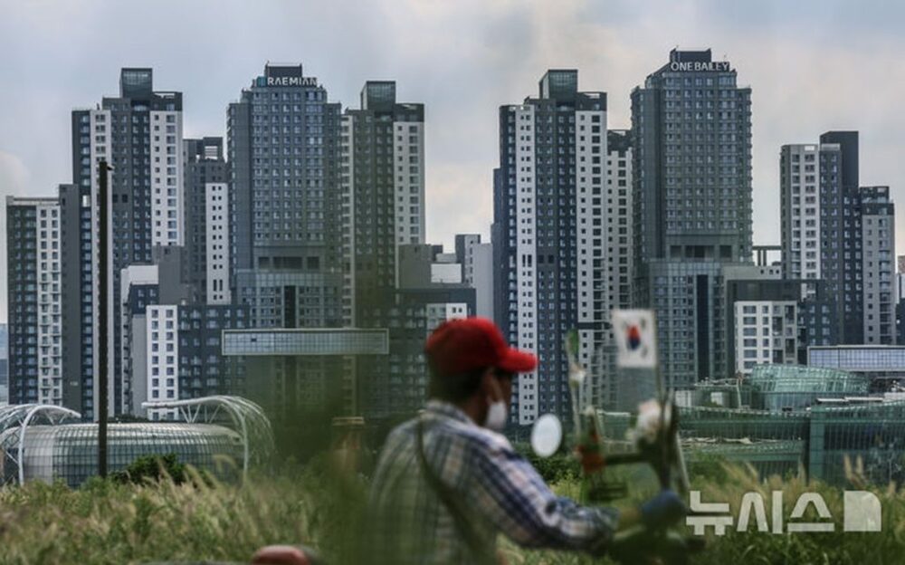 未成年者が購入した住宅、2025年すでに66棟…韓国・総額18億円規模“親の資金”による便法贈与懸念　写真枚　国際ニュース：AFPBB News