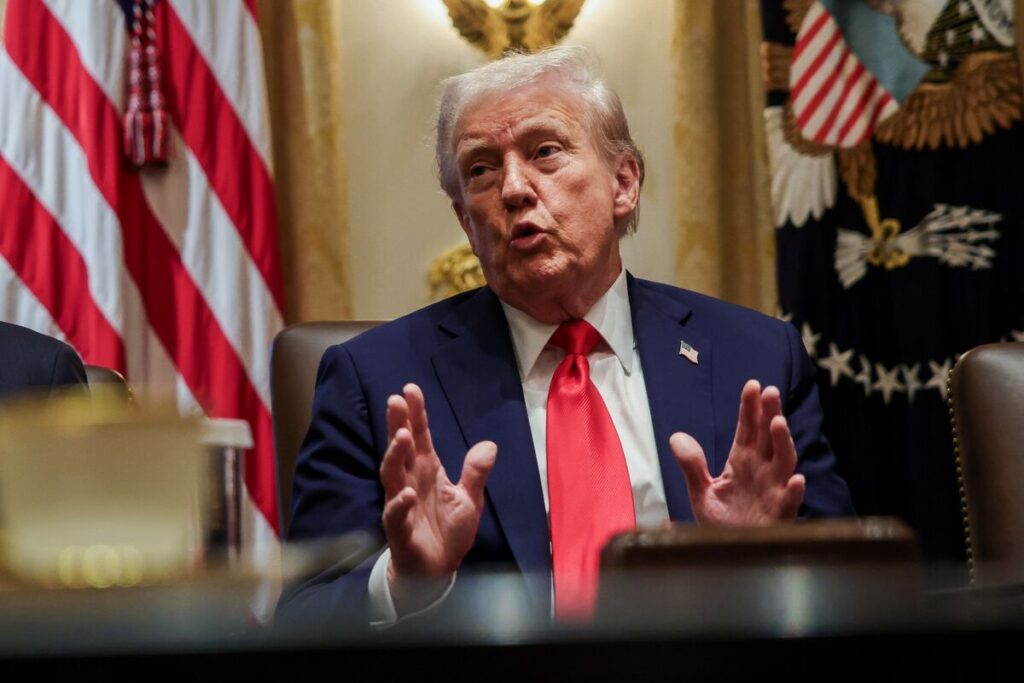 トランプ氏、カイロとエルサレム訪問へ－停戦合意の記念式典出席など - Bloomberg