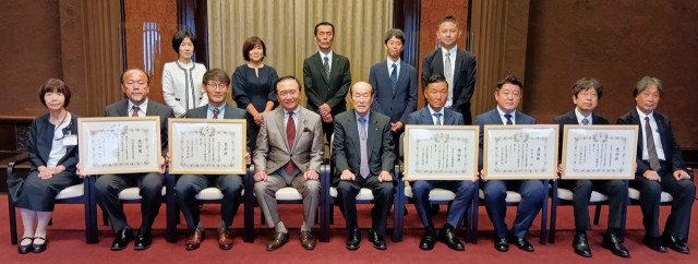 日赤神奈川県支部 献血協力５社に感謝状〈藤沢市〉