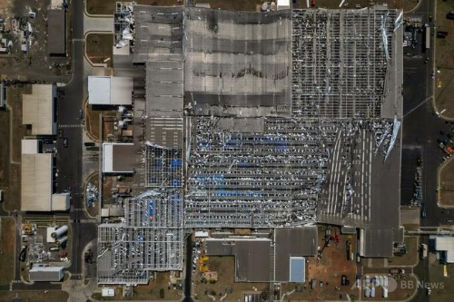 暴風雨の被害を受けたブラジル・サンパウロ州のポルトフェリスにあるトヨタ自動車の工場（2025年10月1日撮影）。（c）Nelson ALMEIDA/AFP