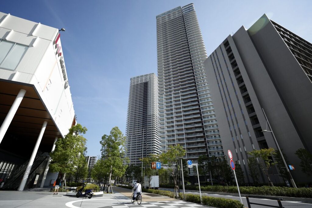 「三重苦」に悩む東京都内の住宅購入予定者、4割が計画を中断-BI調査 – Bloomberg 「三重苦」に悩む東京都内の住宅購入予定者、4割が計画を中断-BI調査 - Bloomberg