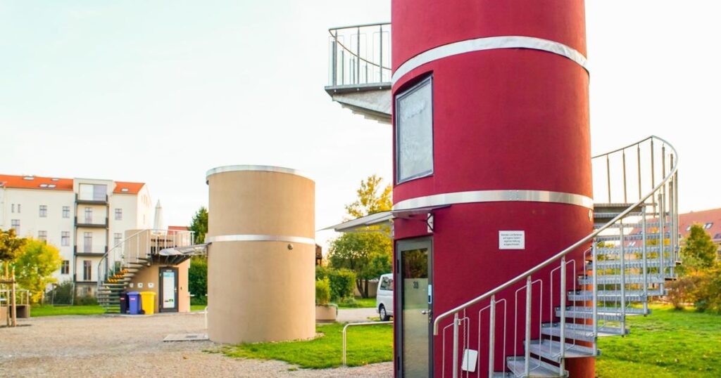 ドイツにある2階建てのタイニーホームに泊まってみた | Business Insider Japan