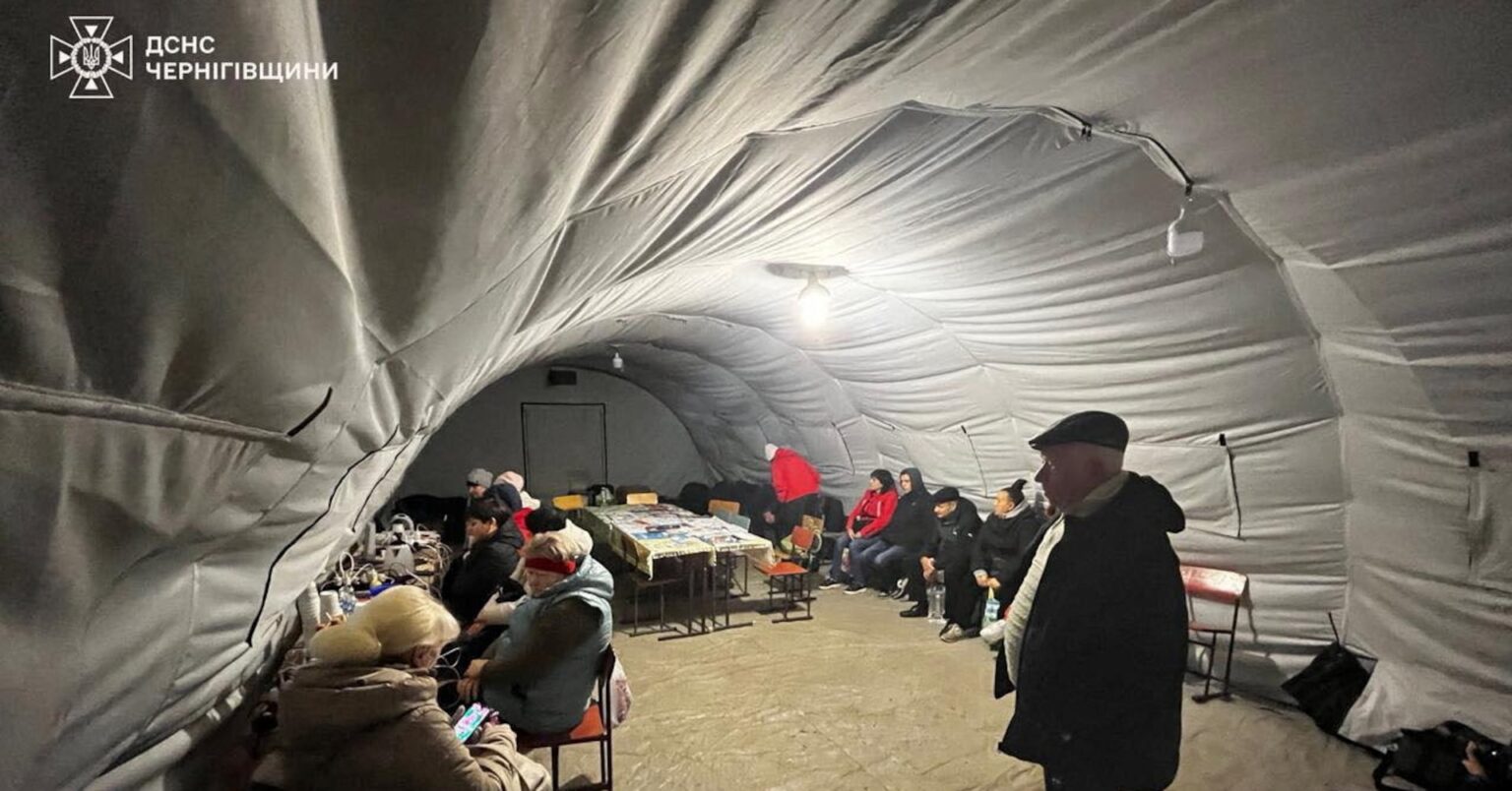 ウクライナ北部で停電、ロシア軍が無人機攻撃　数十万人に影響 | ロイター