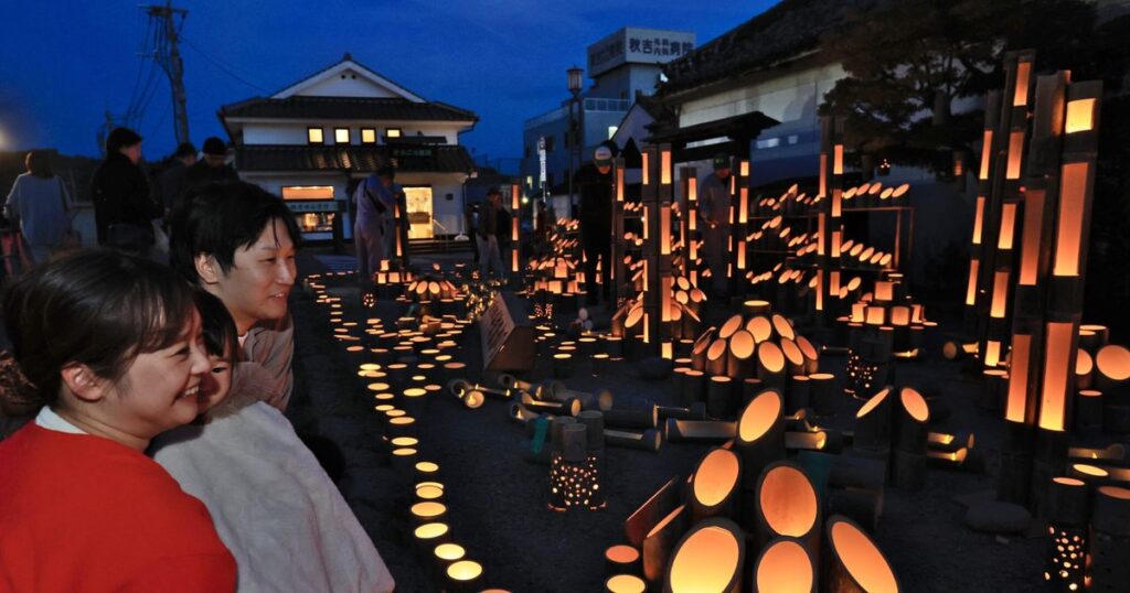 ５　「千年あかり」（大分県日田市）　歴史の街照らす竹灯籠