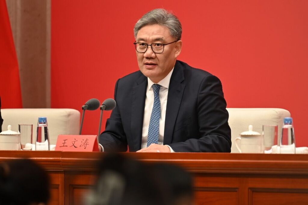 「米中は解決策見いだせる」、中国商務相が楽観姿勢－通商協議控え - Bloomberg