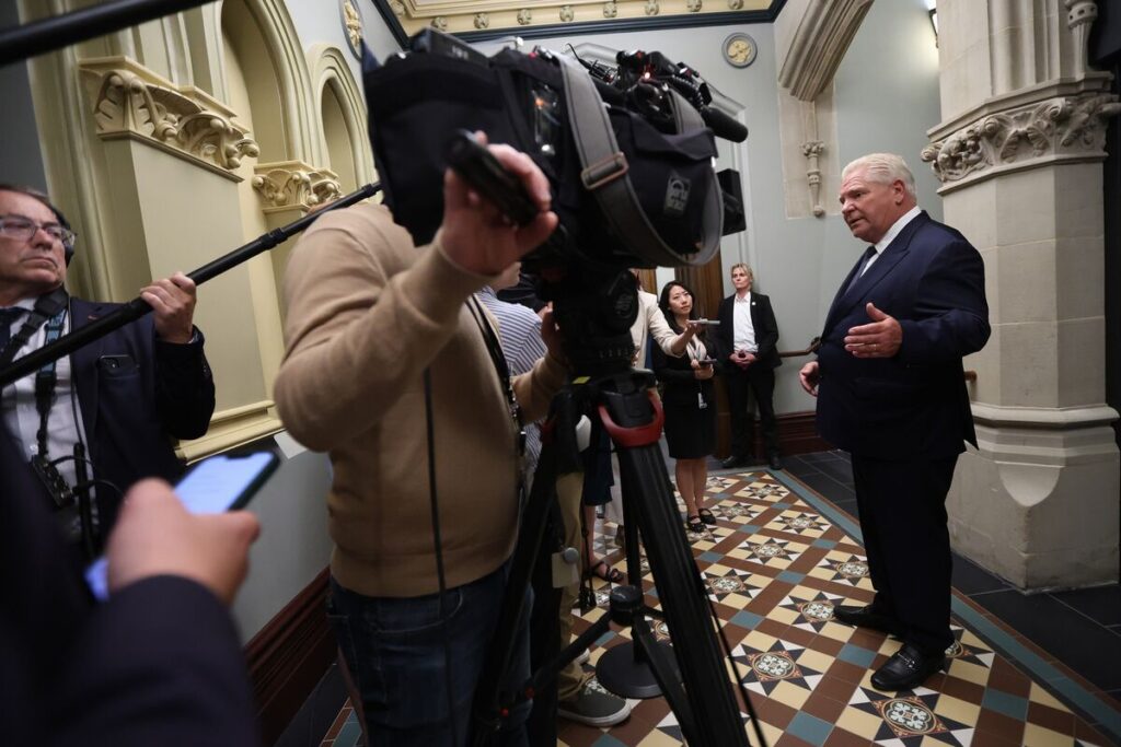 カナダ首相に「会うつもりはない」とトランプ氏－尾を引く反関税広告 - Bloomberg