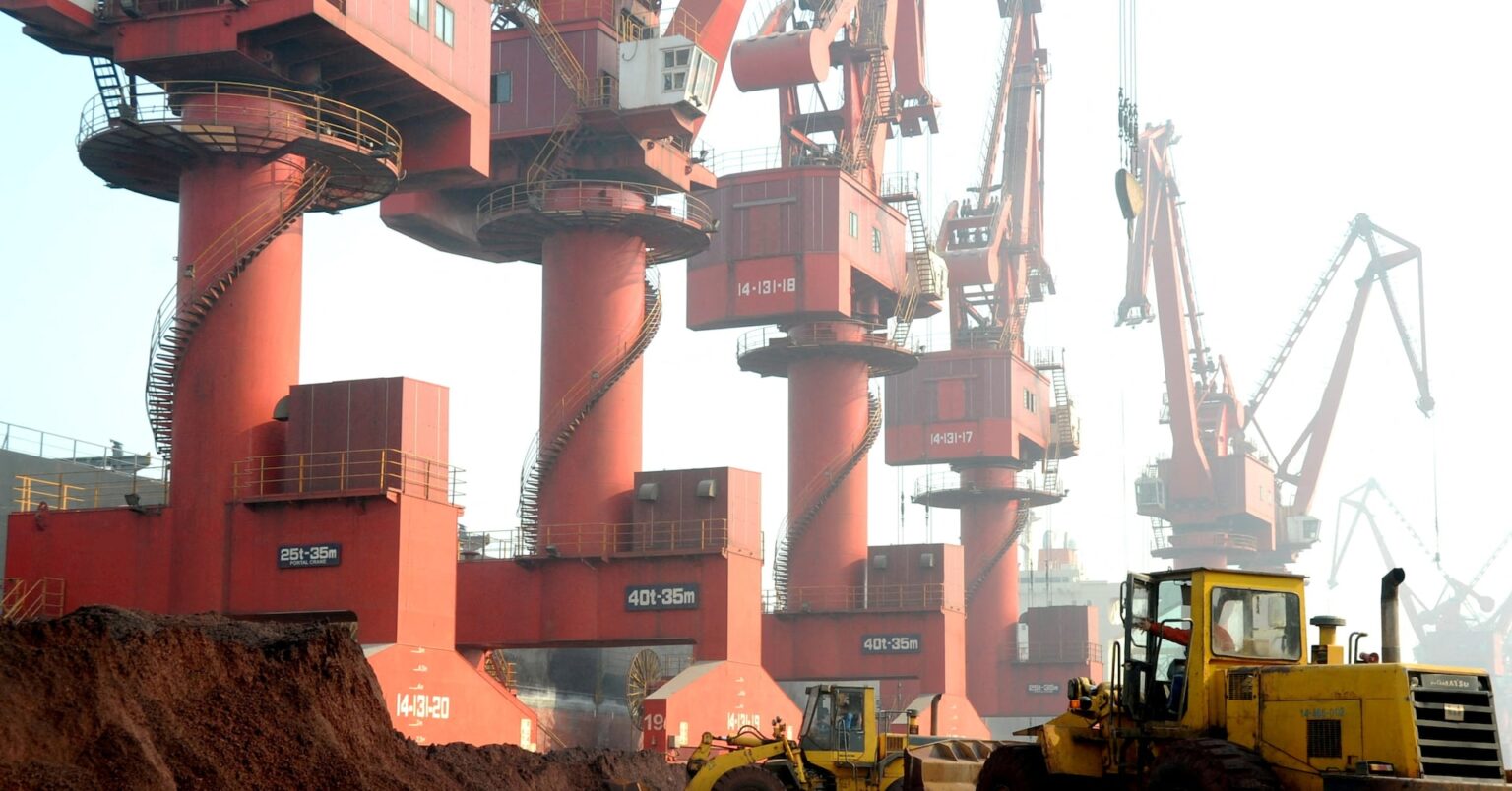 ＥＵ、中国産レアアース依存縮小へ　豪加など調達先拡大 | ロイター