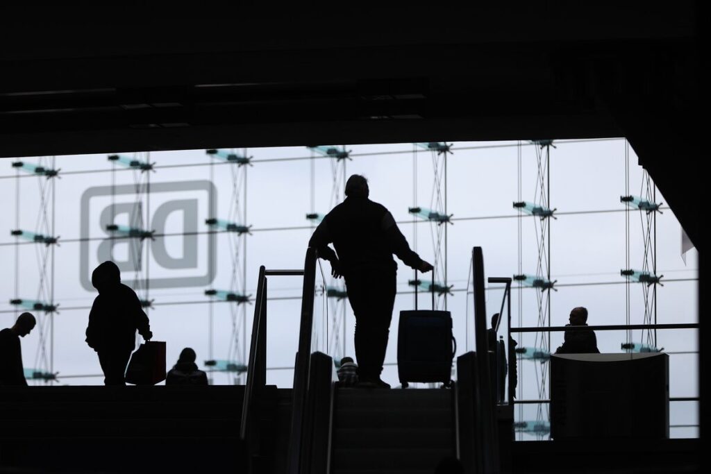 ドイツIfo企業景況感指数、10月は予想上回る－2022年以来高水準 - Bloomberg