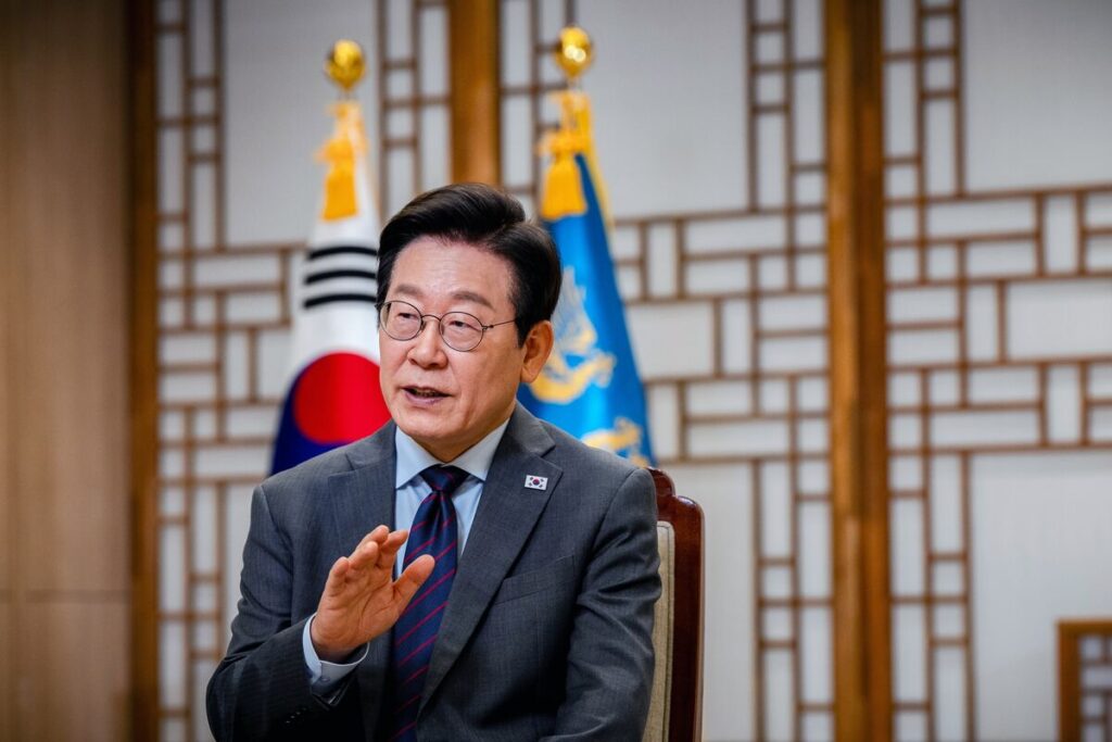 韓国の過剰な不動産投資は「時限爆弾」-李大統領、金利据え置き支持 – Bloomberg 韓国の過剰な不動産投資は「時限爆弾」-李大統領、金利据え置き支持 - Bloomberg