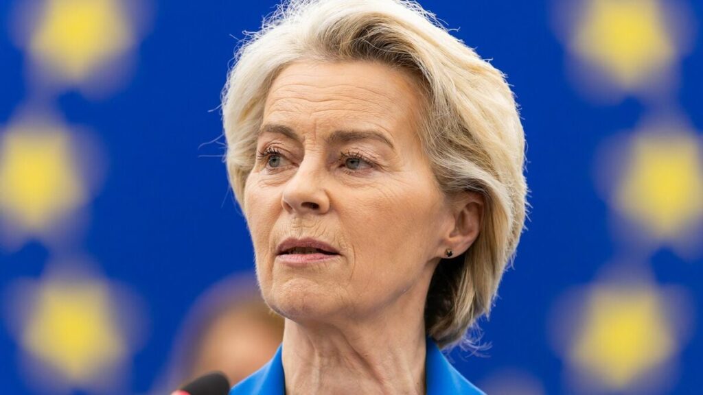 SNSもChatGPTとの会話もすべて筒抜けに…「まるで冷戦時代に逆戻り」EU女帝が企む”恐るべき監視計画” “児童ポルノ摘発”はタテマエに過ぎない | PRESIDENT Online(プレジデントオンライン) SNSもChatGPTとの会話もすべて筒抜けに…「まるで冷戦時代に逆戻り」EU女帝が企む"恐るべき監視計画" "児童ポルノ摘発"はタテマエに過ぎない | PRESIDENT Online(プレジデントオンライン)