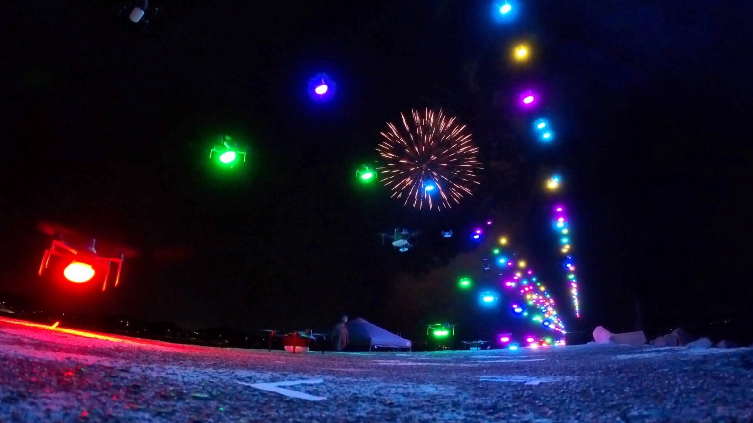 White Crow、11/1「和歌祭わかうら花火大会」にて2年連続となるドローンショーを開催 | 株式会社White Crowのプレスリリース