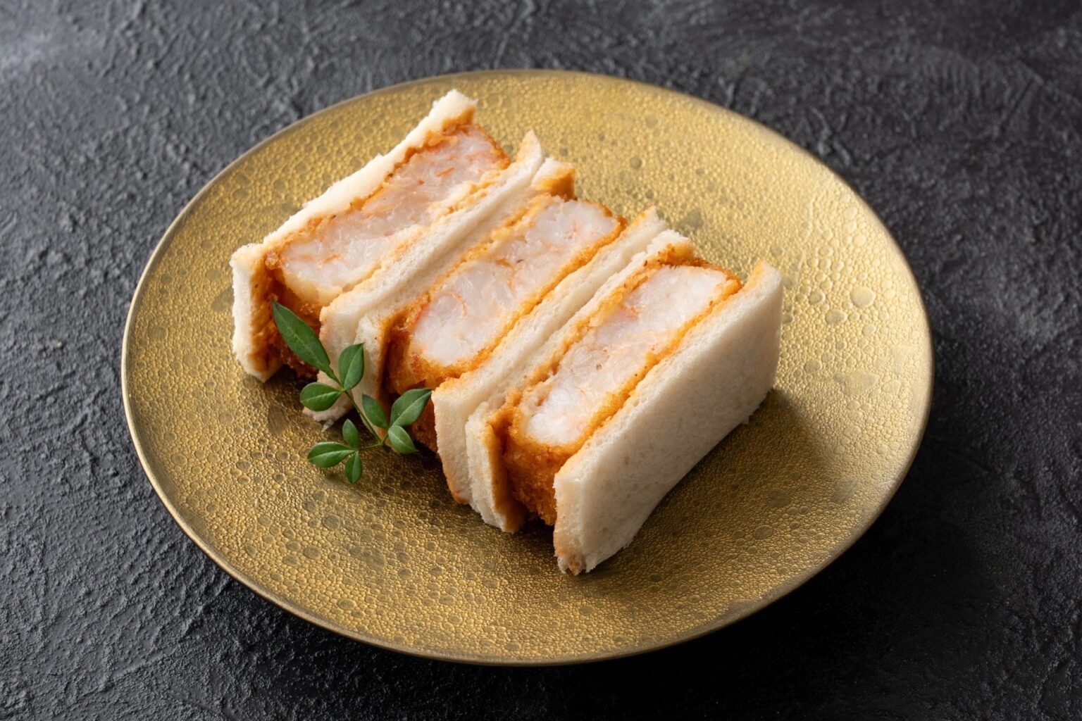 4日で23,000尾の海老を売る海老専門店「海老乃家」が高松オルネに期間限定出店！！　1個に7尾を使うつなぎ無しの100％海老カツサンドを限定販売！ | FGROW JAPAN株式会社のプレスリリース