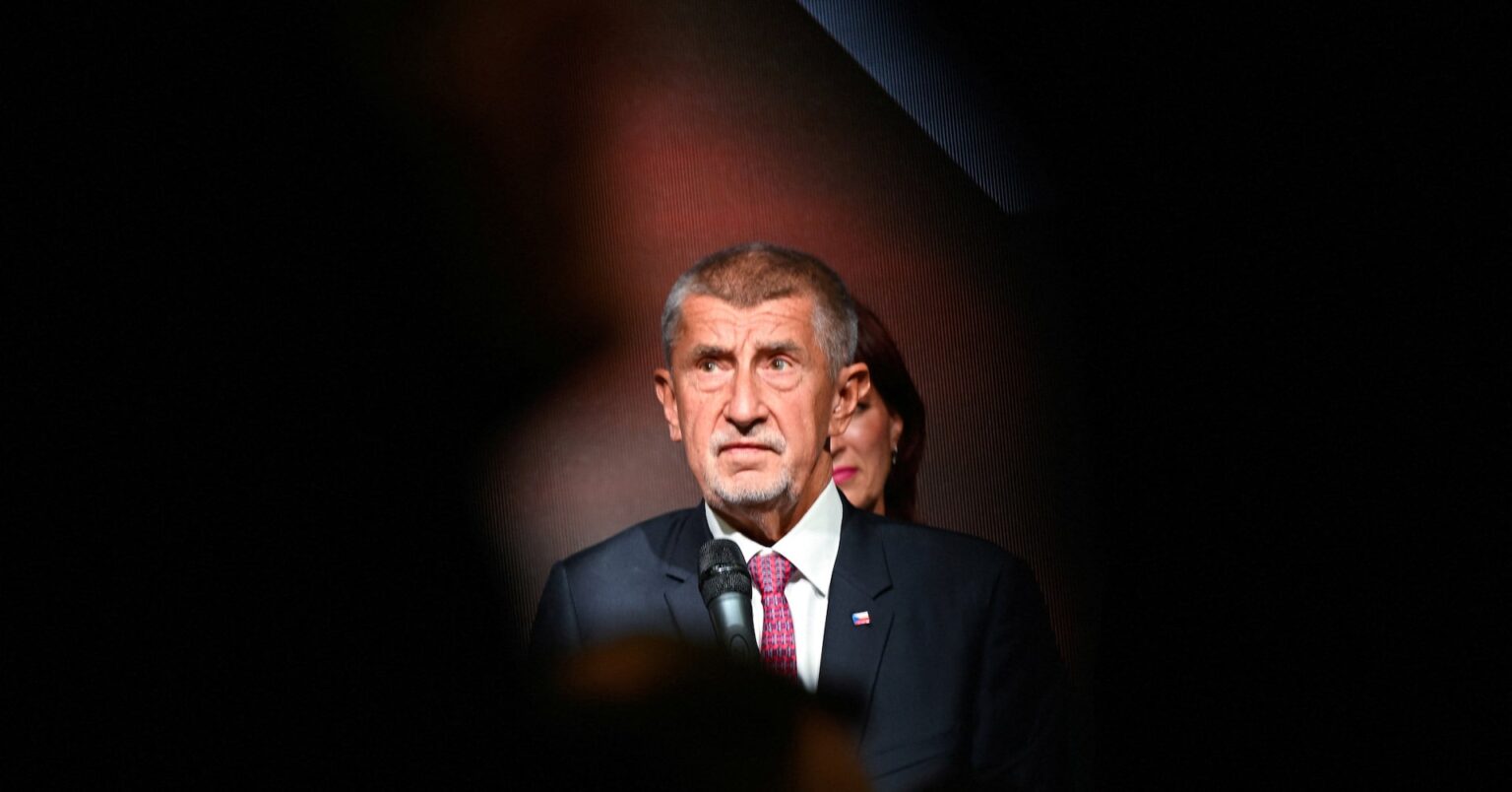 チェコ、来月3日に連立合意署名へ ポピュリスト政党がEU懐疑派・極右と連携 | ロイター チェコ、来月3日に連立合意署名へ ポピュリスト政党がEU懐疑派・極右と連携 | ロイター