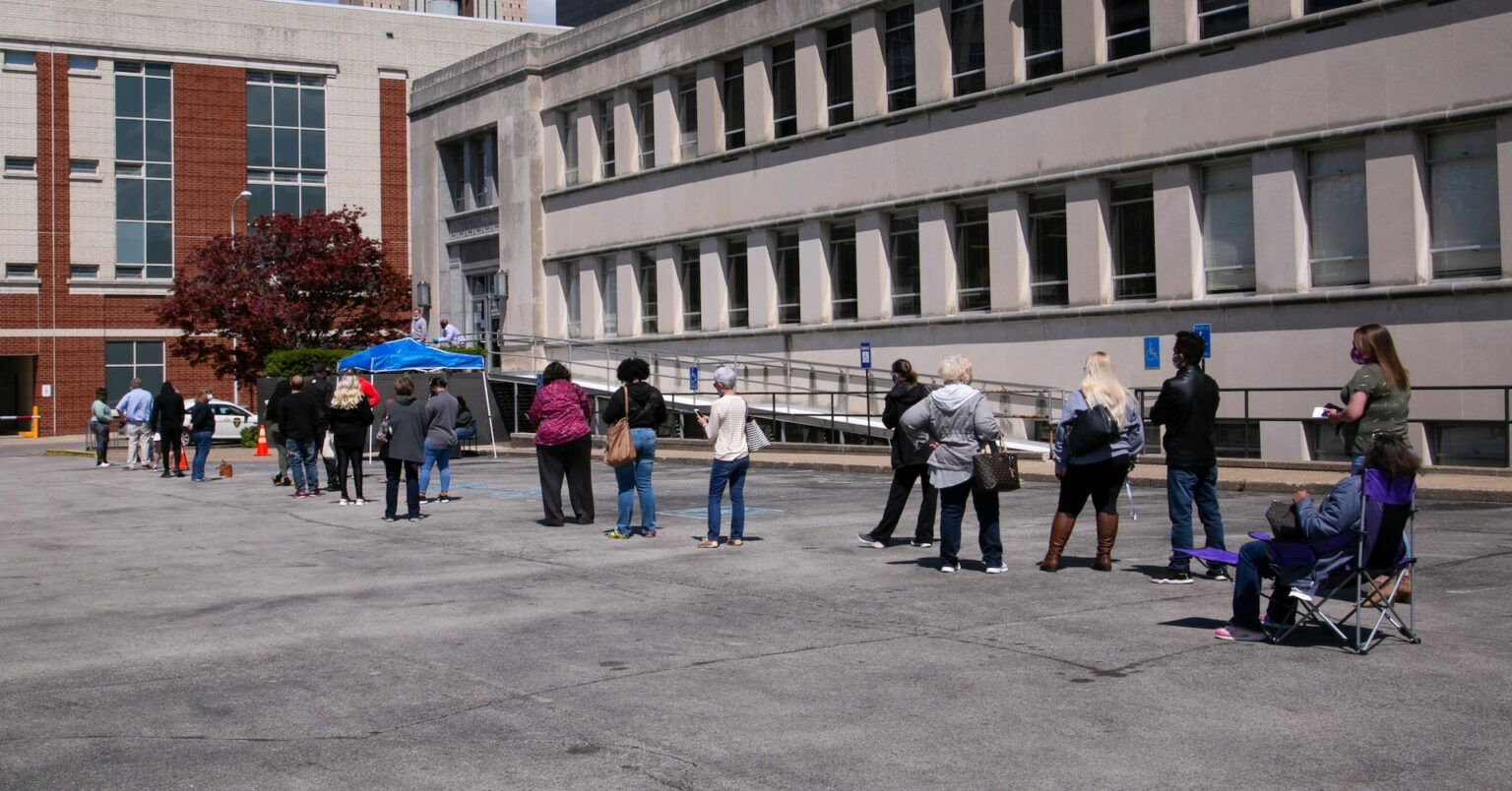 米ADP、民間雇用報告の週次速報を開始 政府統計停止で注目 | ロイター 米ADP、民間雇用報告の週次速報を開始 政府統計停止で注目 | ロイター