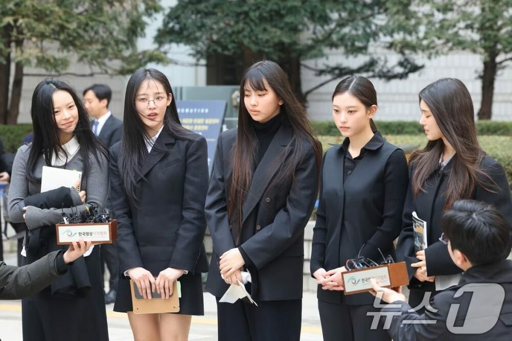 韓流NewJeansが敗訴…ADORとの専属契約訴訟の一審「契約は有効」　写真枚　国際ニュース：AFPBB News