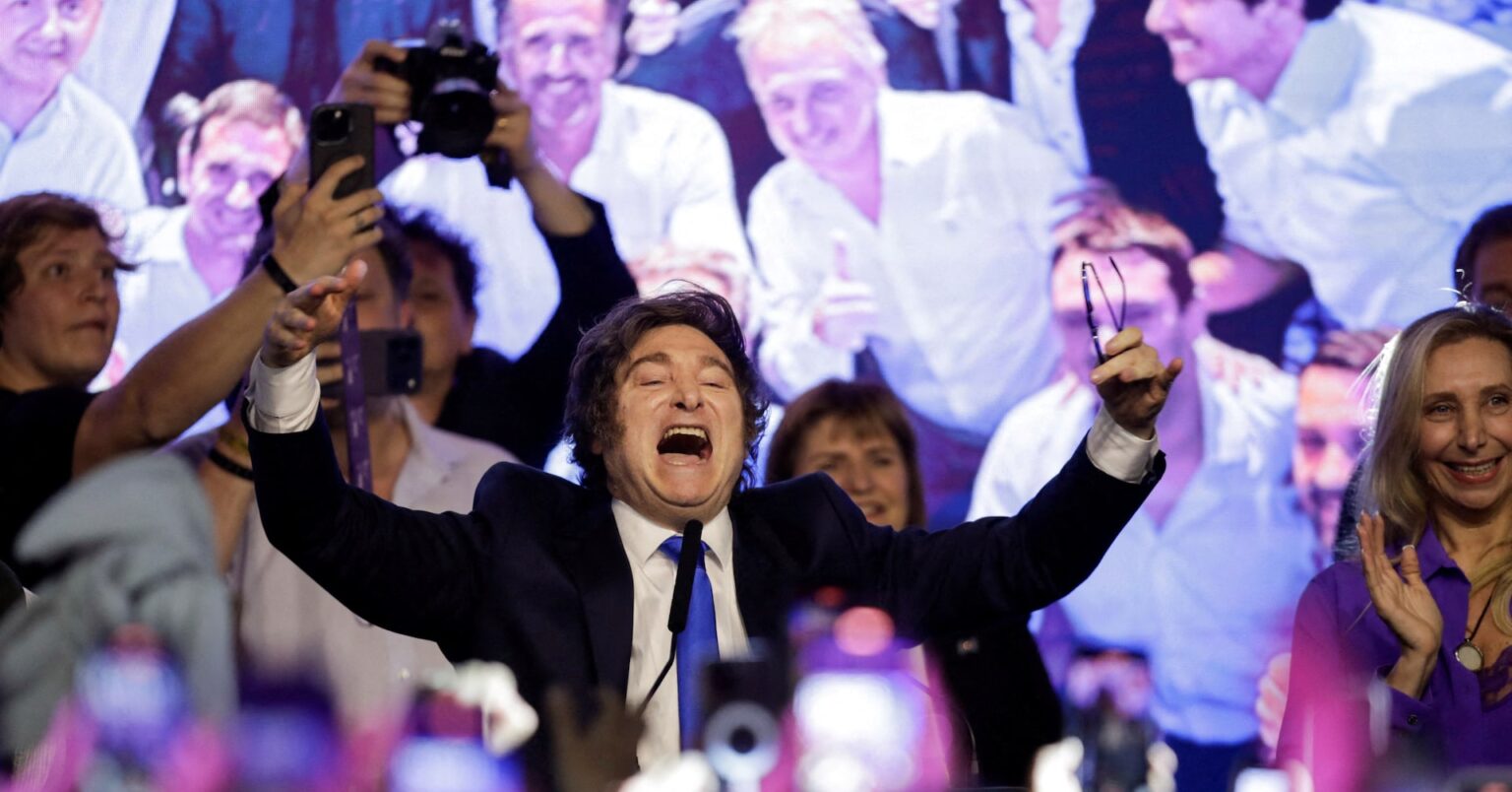 アルゼンチン中間選挙の与党勝利、米支援があったため=トランプ氏 | ロイター アルゼンチン中間選挙の与党勝利、米支援があったため=トランプ氏 | ロイター