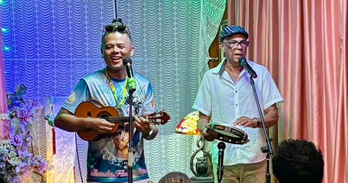 県系3世 祖父の地でライブ ブラジル人サンバ奏者・ダリオさん 県系3世 祖父の地でライブ ブラジル人サンバ奏者・ダリオさん