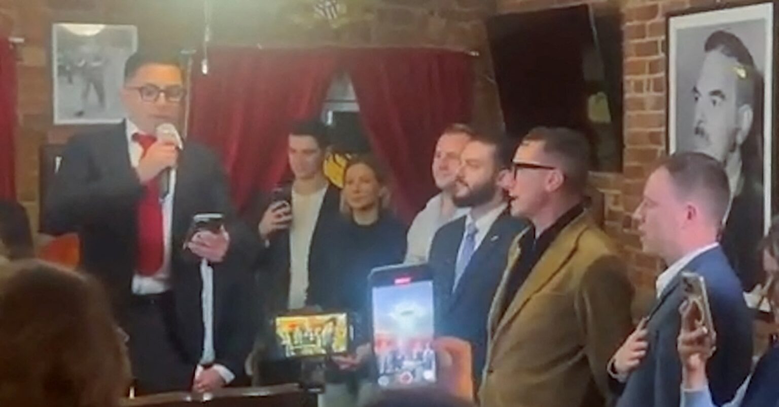 独極右政党ＡｆＤ、トランプ米政権との関係強化 | ロイター