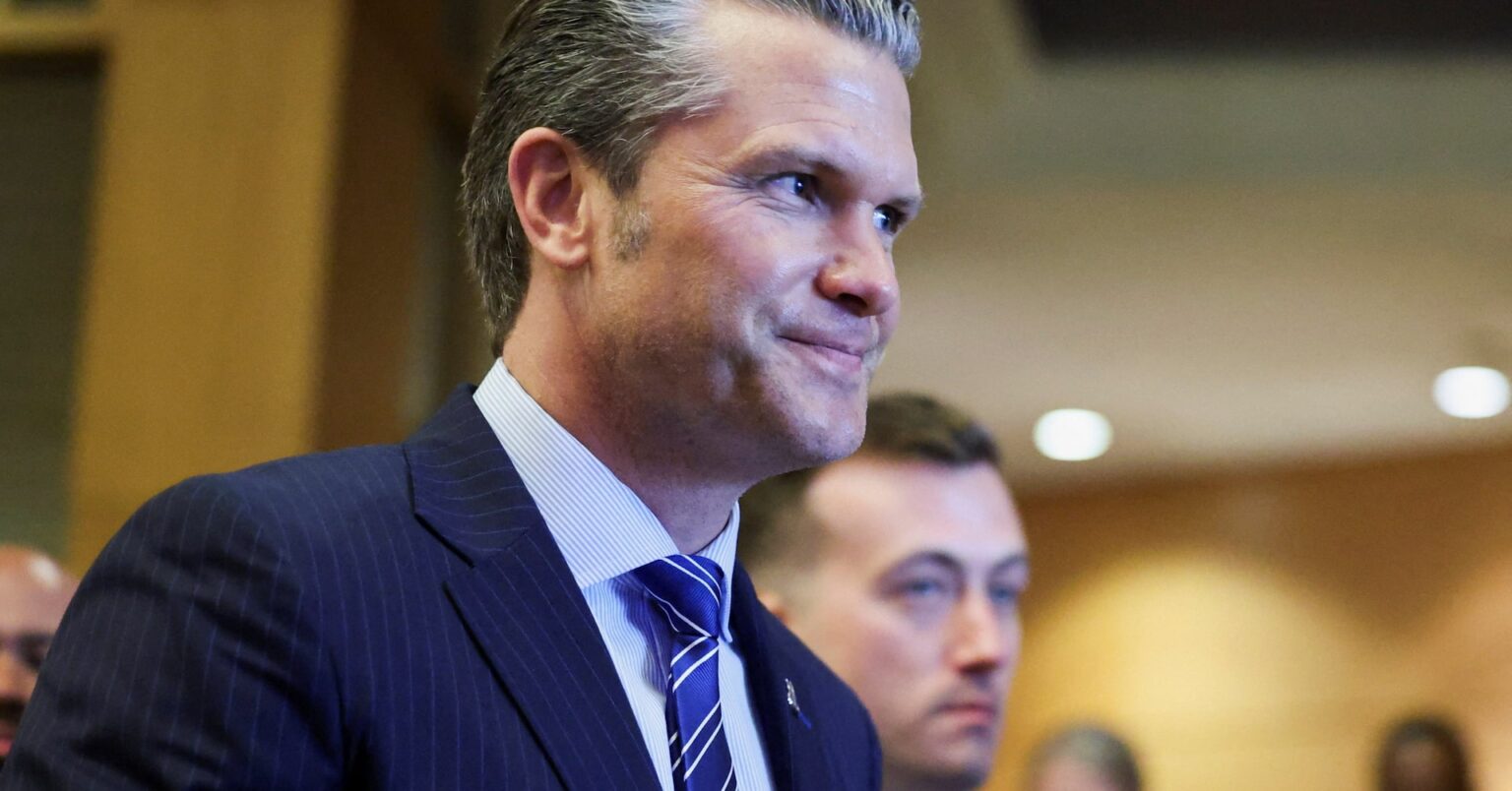 ヘグセス米長官、中国国防相と会談　インドとは協力枠組み署名 | ロイター