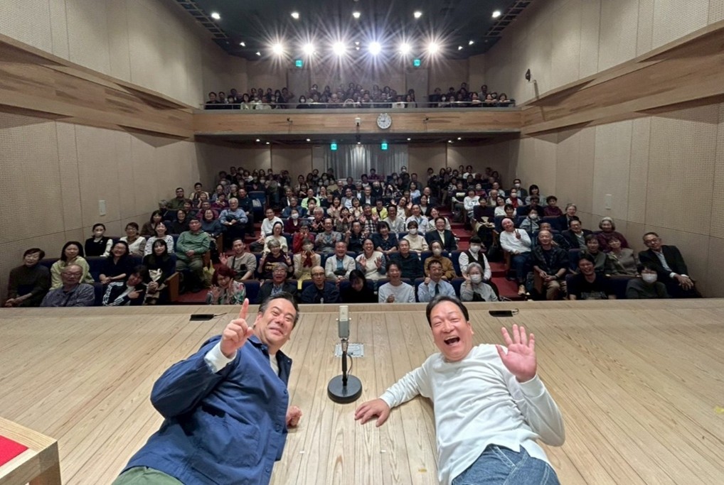 鉄瓶・佐ん吉、落語家ふたりの「妬み」の叫びが響いた神戸の夜！？満員御礼の番組イベントレポ | ABCマガジン