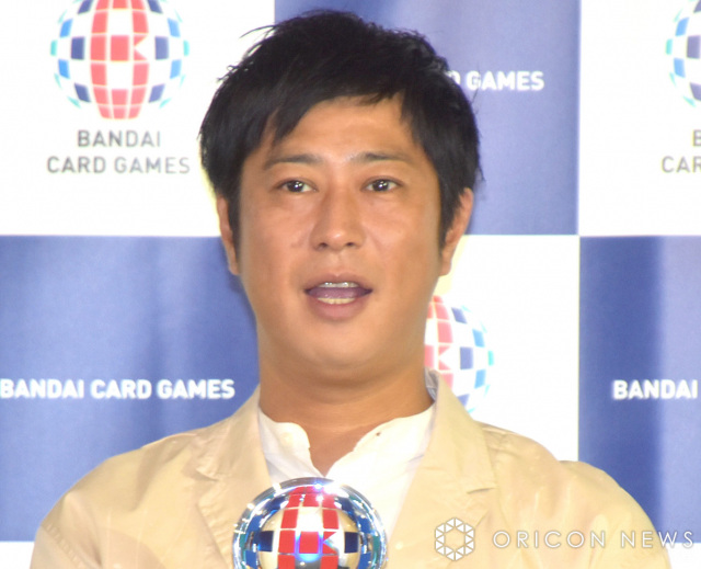 “観葉植物にハマる”パンサー尾形、新たな観葉植物をお迎え「高いやつ買ってる」「なんかすごい柄」「初めて見ました」 | ORICON NEWS | 国内海外のニュース