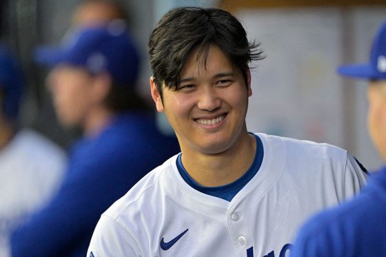 大谷翔平が「1人だけ間違えている」　注目された手元…気づいた"違和感"「よく見たら」 | Full-Count