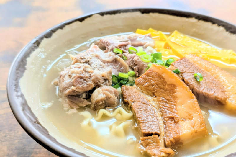 浜屋の沖縄そば【ポートレート】