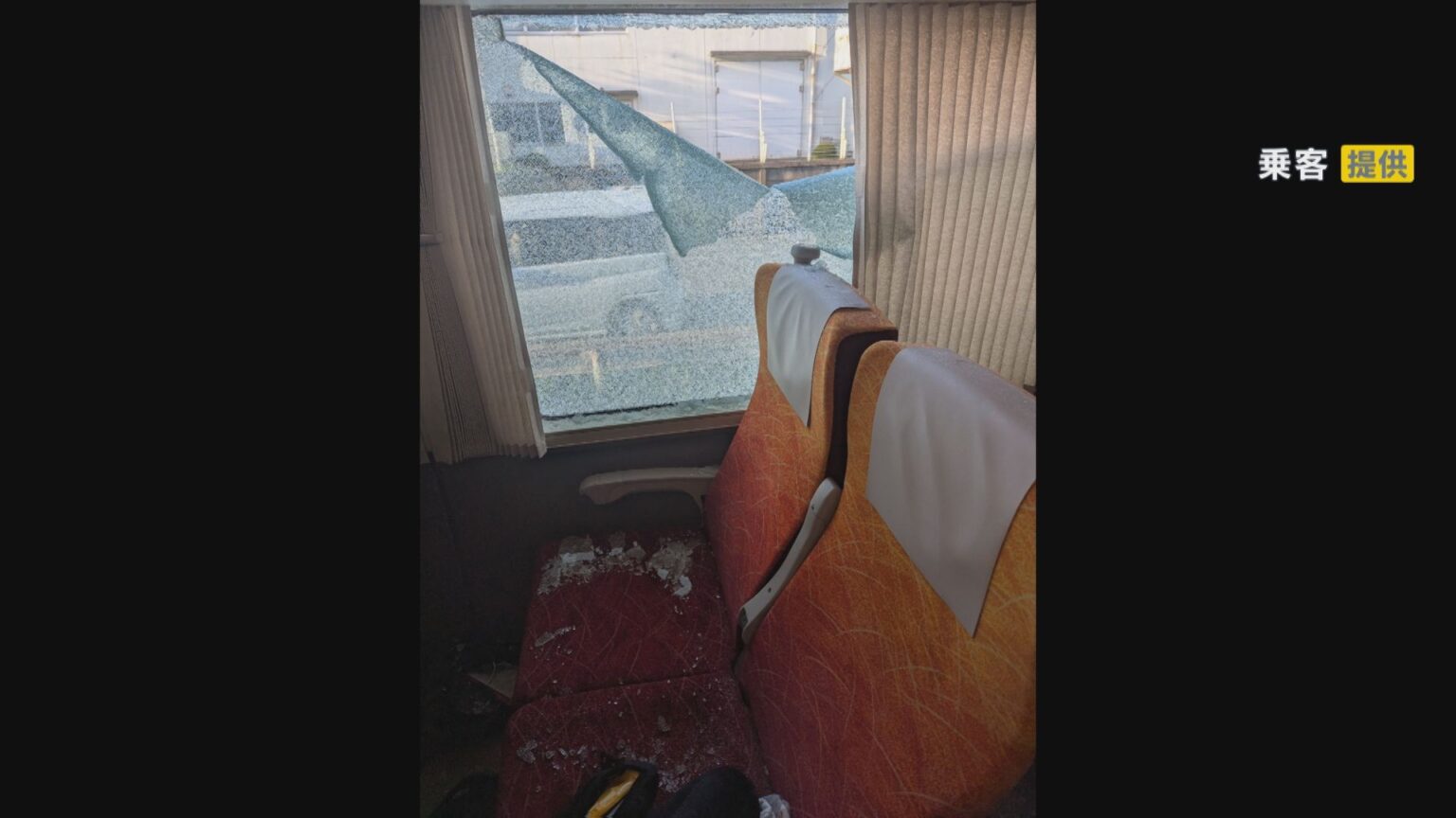 特急「ひだ」が衝突 乗客20人けが “遮断機に引っかかり”キャリアカー立ち往生 非常停止ボタン間に合わず 岐阜・各務原市 JR高山線（CBCテレビ）