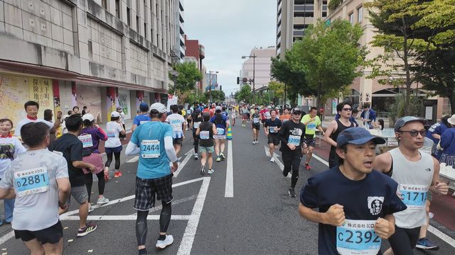 5600人が出場した山形まるごとマラソン 参加しながら大会の魅力をリポート（YBC山形放送） - Yahoo!ニュース - Yahoo!ニュース