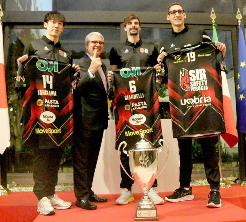 石川祐希「また機会を」イタリア代表コンビも感激「熱狂的なファン感じた」…サントリー戦終えて（スポーツ報知） - Yahoo!ニュース