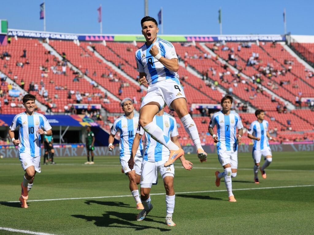 アルゼンチンが全勝で8強入り!エースFWサルコが大会単独トップの4戦4発! コロンビアは3大会連続で快挙（ゲキサカ） - Yahoo!ニュース - Yahoo!ニュース