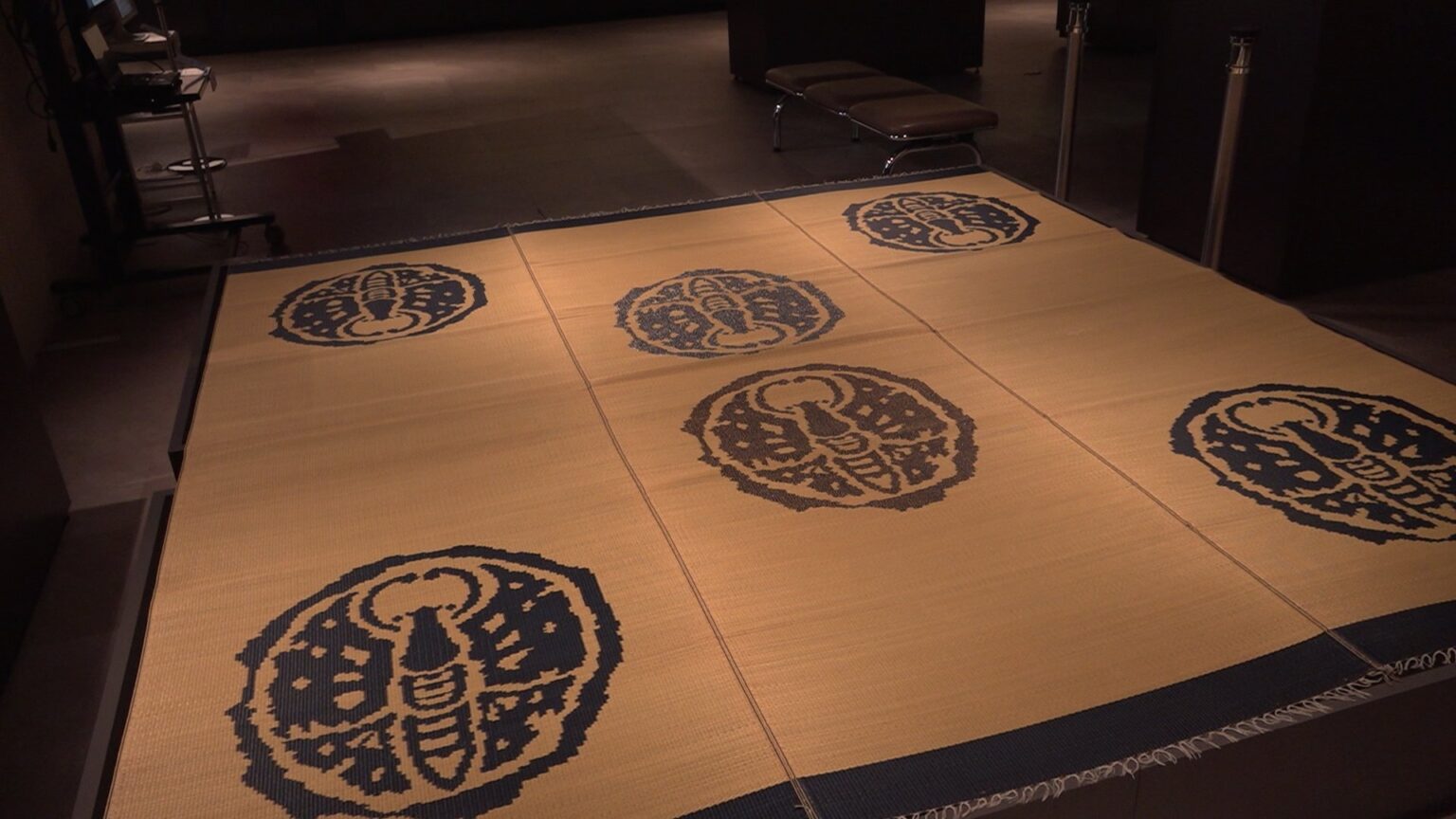 緻密で美しいデザインの花ござ「錦莞莚」など　岡山県立博物館で特別展「花ござ 心おどる い草の世界」開幕（RSK山陽放送） - Yahoo!ニュース
