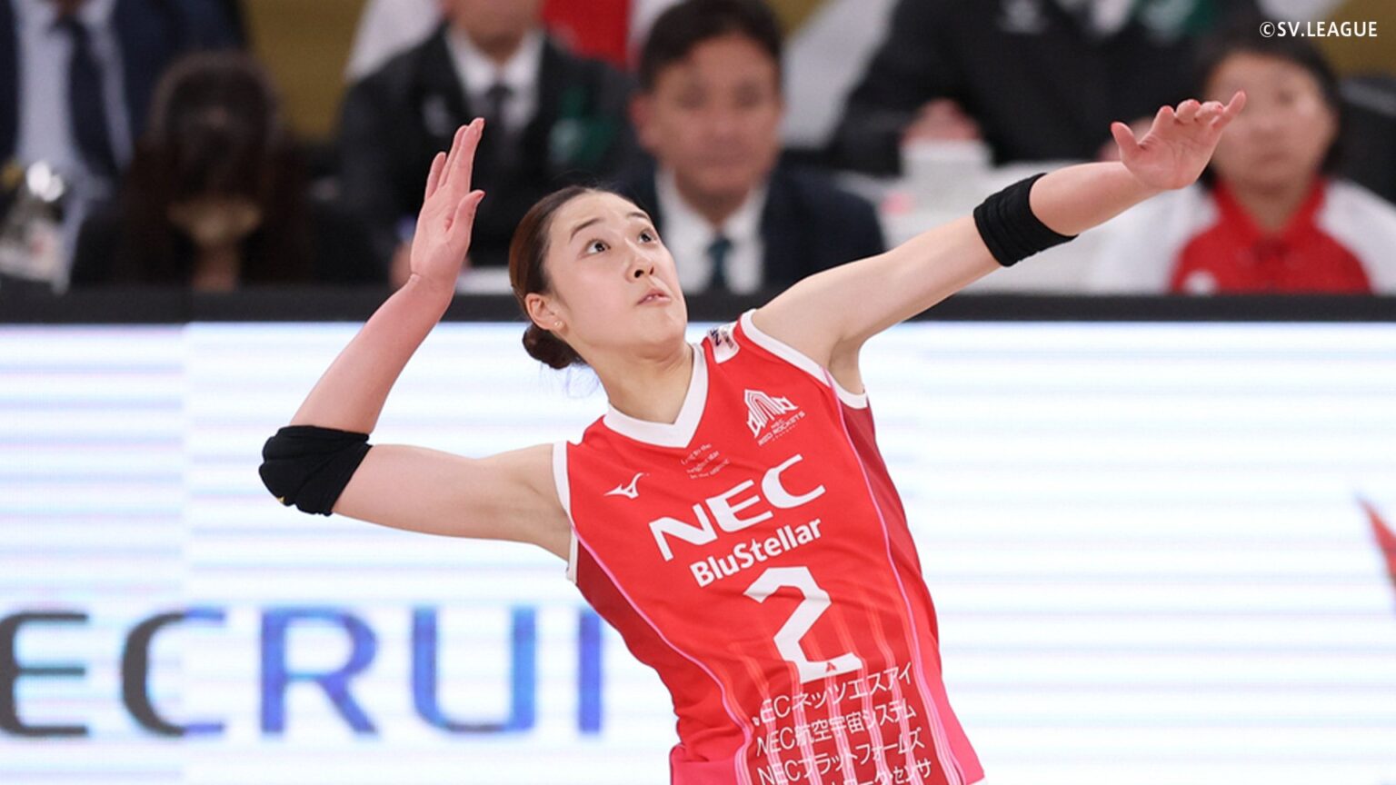 佐藤淑乃、山田二千華らのNEC川崎が開幕戦ストレート勝ち　中田久美監督が復帰のSAGA久光を下す【SVリーグ女子】（TBS NEWS DIG Powered by JNN）