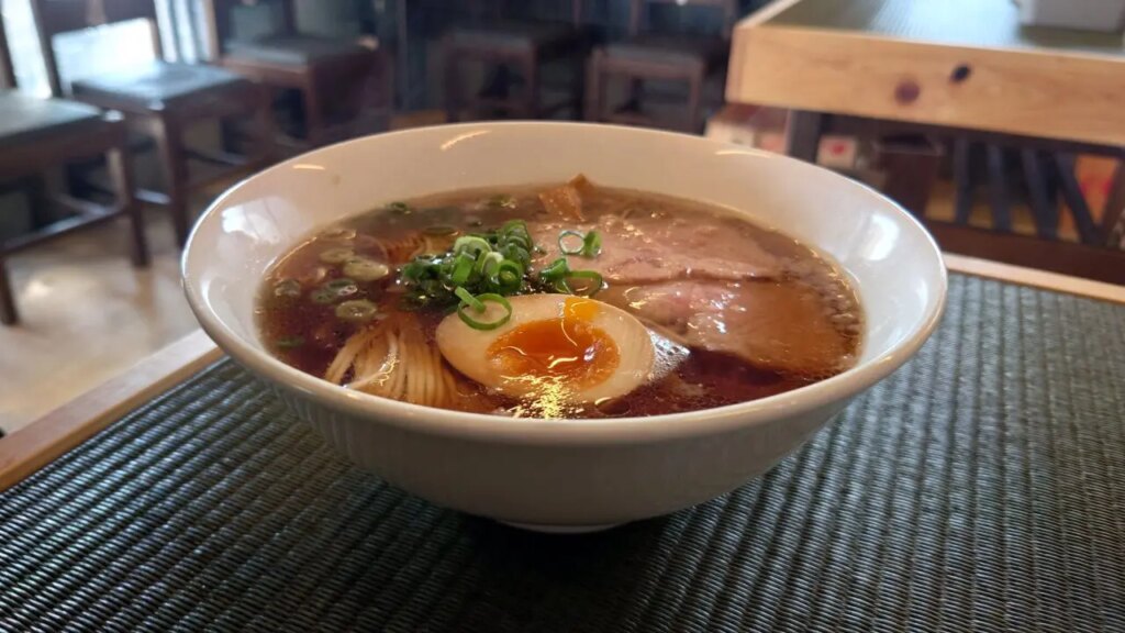 【香川県】Web投票でNo.1にも選ばれた美味しさ!本場イリコの濃厚ラーメン「讃岐らぁ麺 伊吹いりこセンター」 | 号外NET 高松市(東讃) 【香川県】Web投票でNo.1にも選ばれた美味しさ!本場イリコの濃厚ラーメン「讃岐らぁ麺 伊吹いりこセンター」 | 号外NET 高松市(東讃)