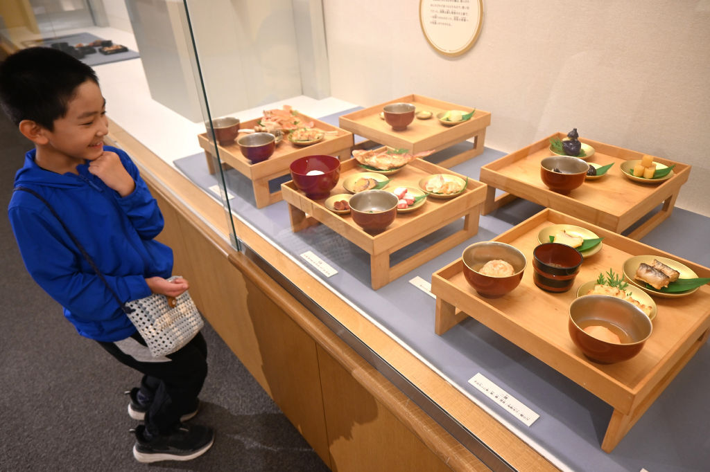 「うなぎといえばなぜ浜名湖？」「どんぶり1杯のしらすは何匹？」 静岡県独自の食文化を発信 静岡市清水区で「和食展」開幕（静岡新聞DIGITAL） - Yahoo!ニュース - Yahoo!ニュース