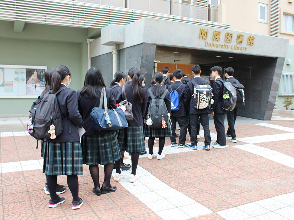 青森県立五所川原工科高等学校が大学を見学しました - 弘前大学