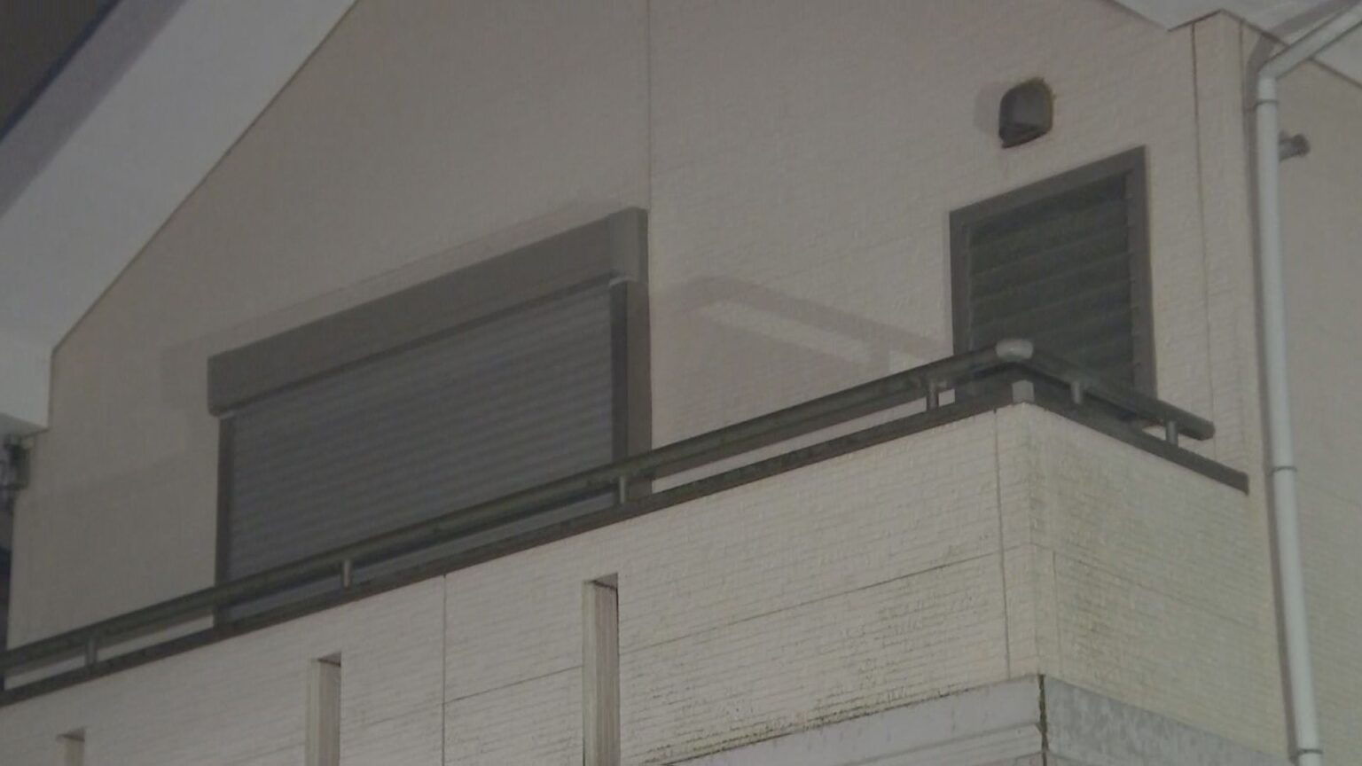 千葉・松戸市の住宅で12歳の中学生の男子生徒が死亡した状態で見つかる 40代の父親も倒れた状態で発見　無理心中を図ったか　千葉県警（TBS NEWS DIG Powered by JNN）