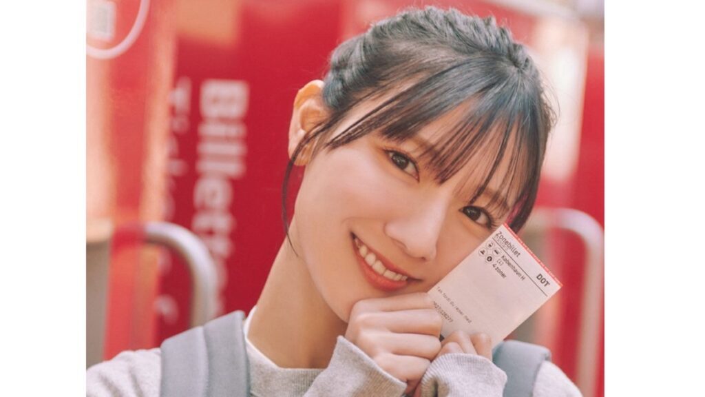 日向坂46・河田陽菜 照れた表情のランジェリー姿を披露!“恋に落ちずにはいられない”先行カットが解禁 2nd写真集『テイクオフ』（めざましmedia） - Yahoo!ニュース